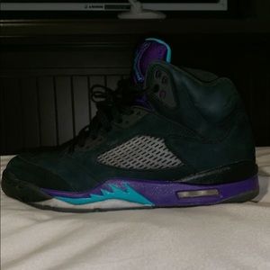 Jordan 5 “black grape”